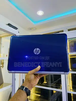 Laptop HP Pavilion 15 8GB Intel Core i3 HDD 1T