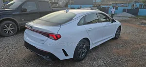 Kia K5 LXS 2022 White