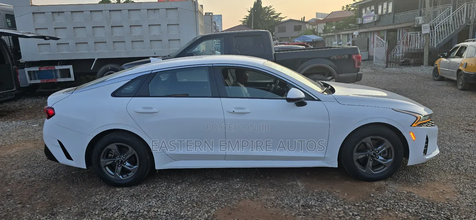 Kia K5 LXS 2022 White