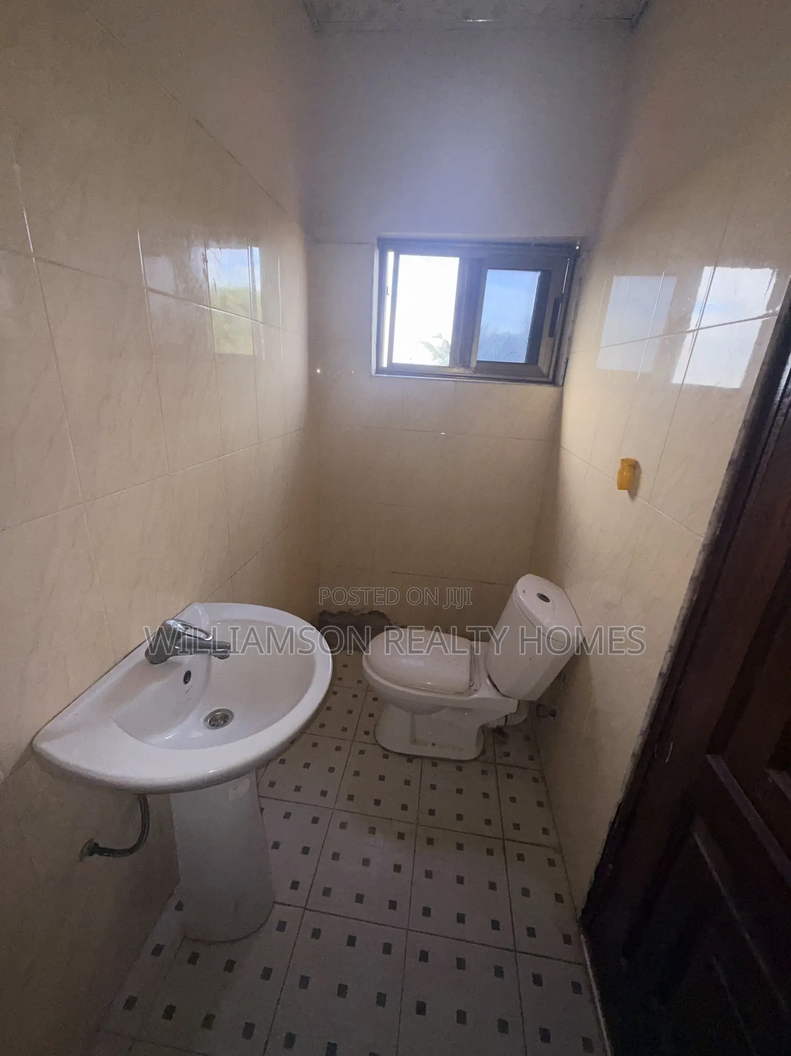 1bdrm Apartment in Hfc Estate Area, Spintex for rent