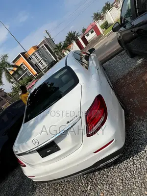 Mercedes-Benz E300 4Matic AWD Sedan (2.0L 4cyl 9A) 2017 White