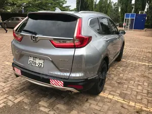 Honda CR-V Touring AWD 2018 Silver