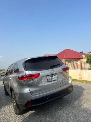 Toyota Highlander 2019 Silver
