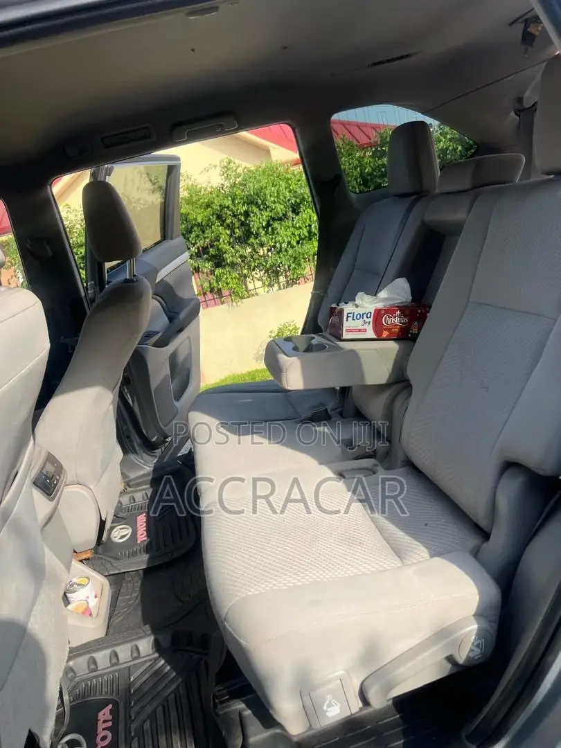 Toyota Highlander 2019 Silver