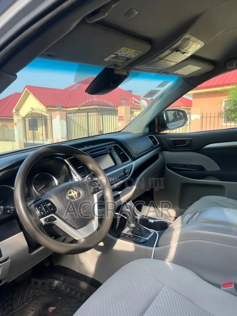 Toyota Highlander 2019 Silver