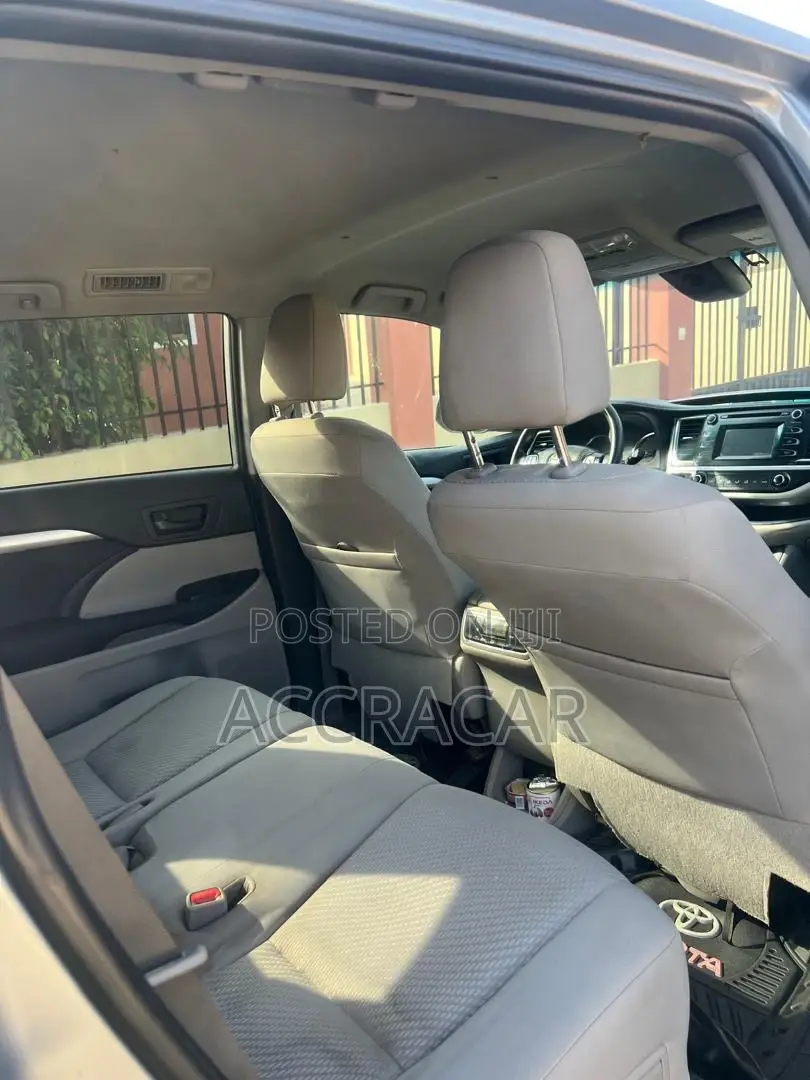 Toyota Highlander 2019 Silver