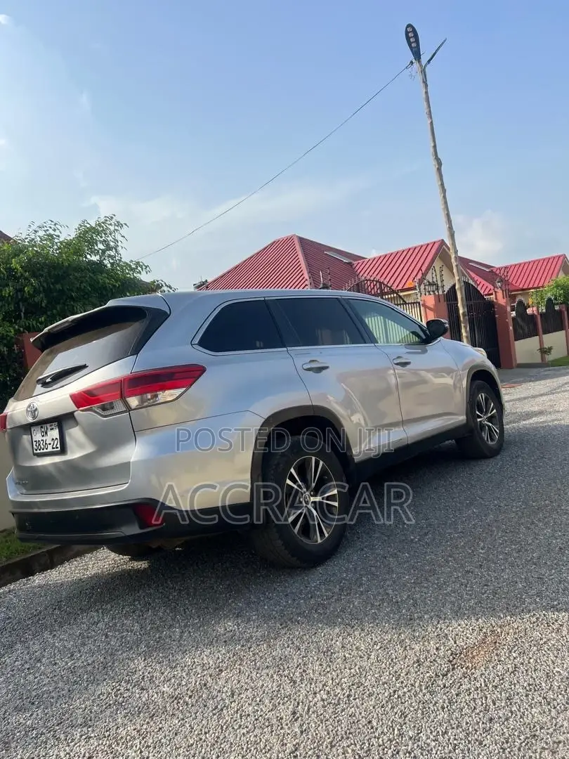 Toyota Highlander 2019 Silver