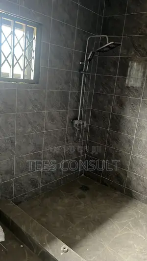2bdrm Room & Parlour in Renyales School, Amasaman for rent