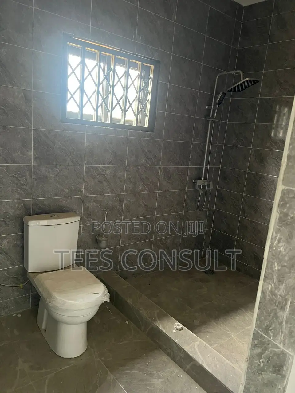 2bdrm Room & Parlour in Renyales School, Amasaman for rent