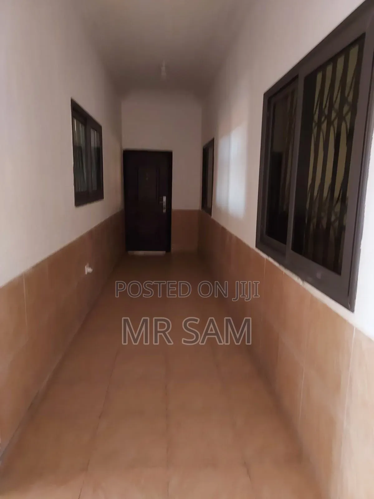 5bdrm House in Ablekuma Odumase, Ga South Municipal for sale