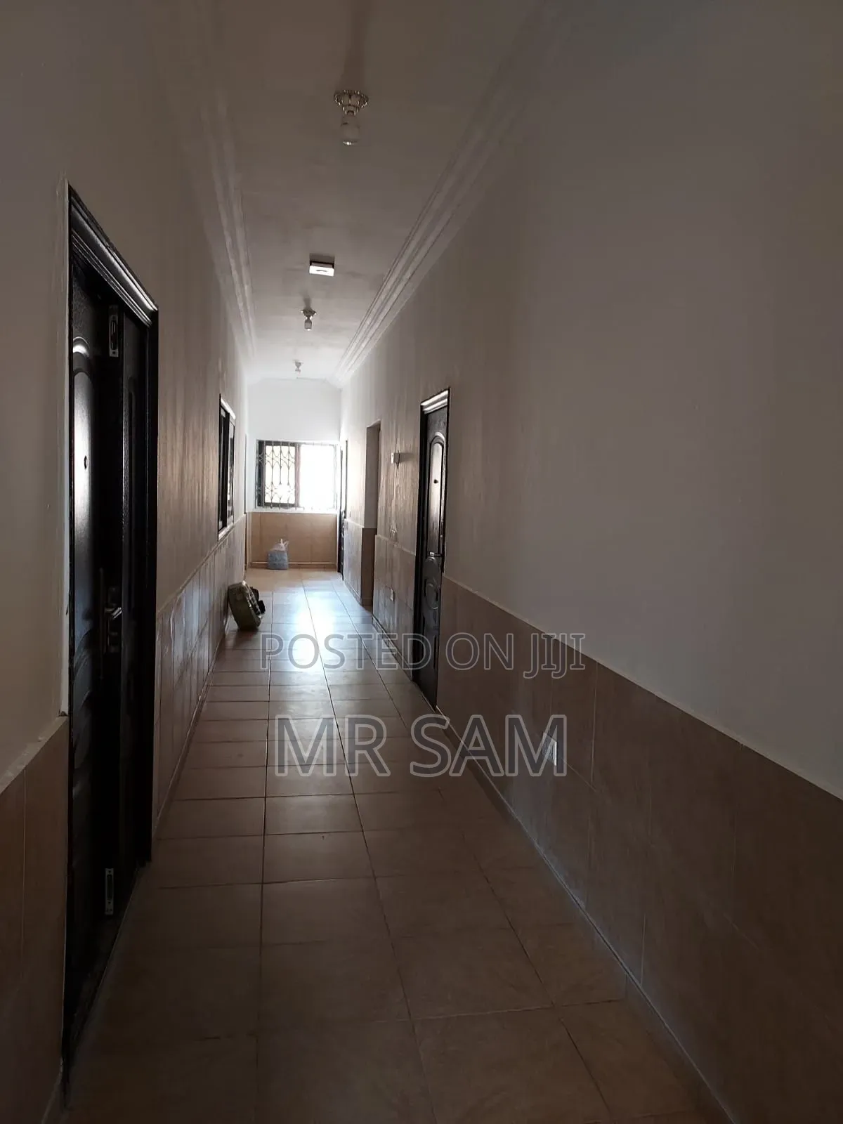 5bdrm House in Ablekuma Odumase, Ga South Municipal for sale