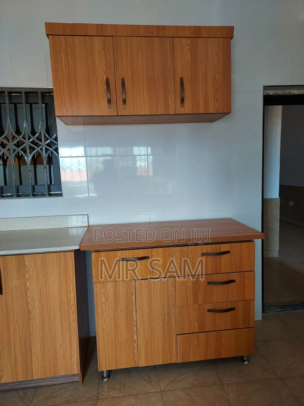 5bdrm House in Ablekuma Odumase, Ga South Municipal for sale