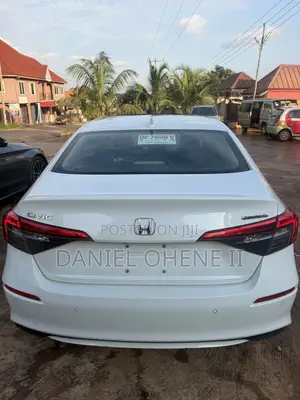 Honda Civic Touring 2022 White