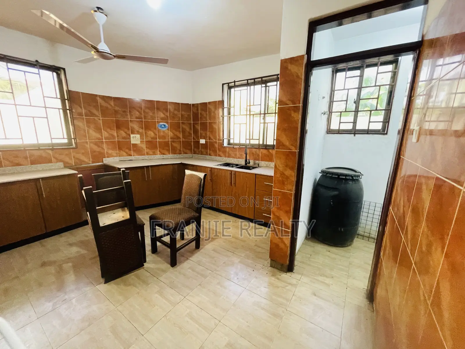 4bdrm House in Franjie Realty, East Legon for rent