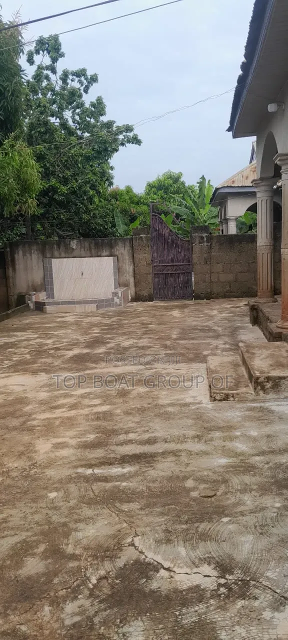 4bdrm House in Top-Boat Estate, Kumasi Metropolitan for sale