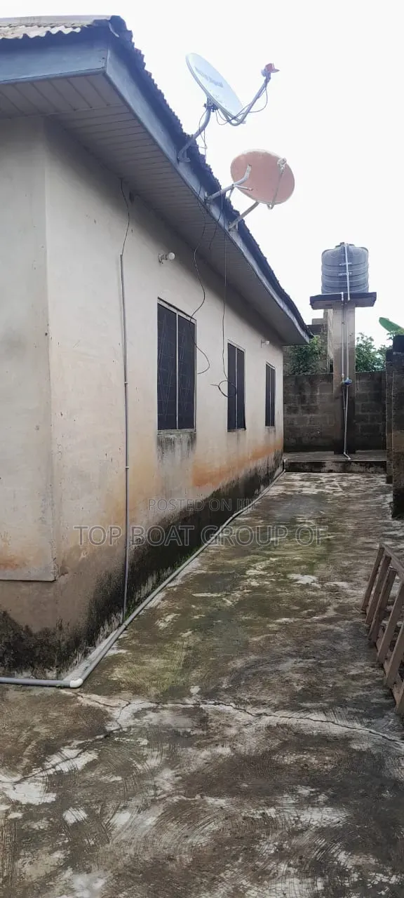 4bdrm House in Top-Boat Estate, Kumasi Metropolitan for sale