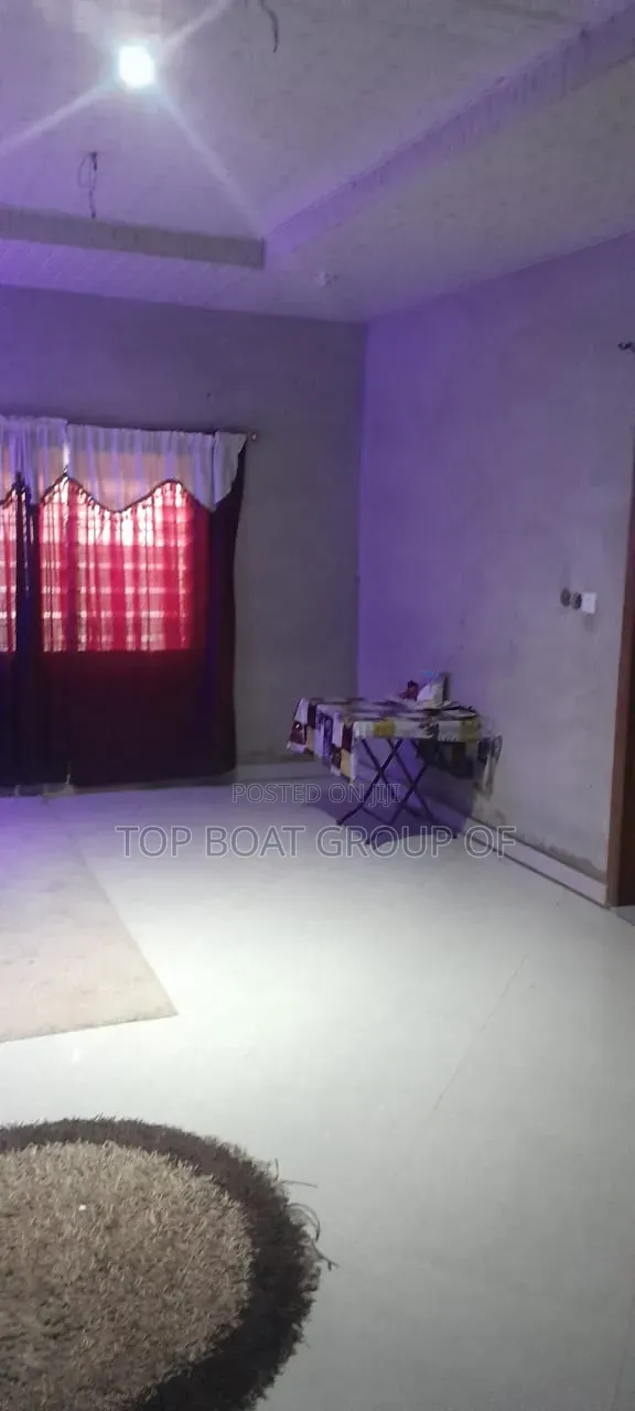 4bdrm House in Top-Boat Estate, Kumasi Metropolitan for sale