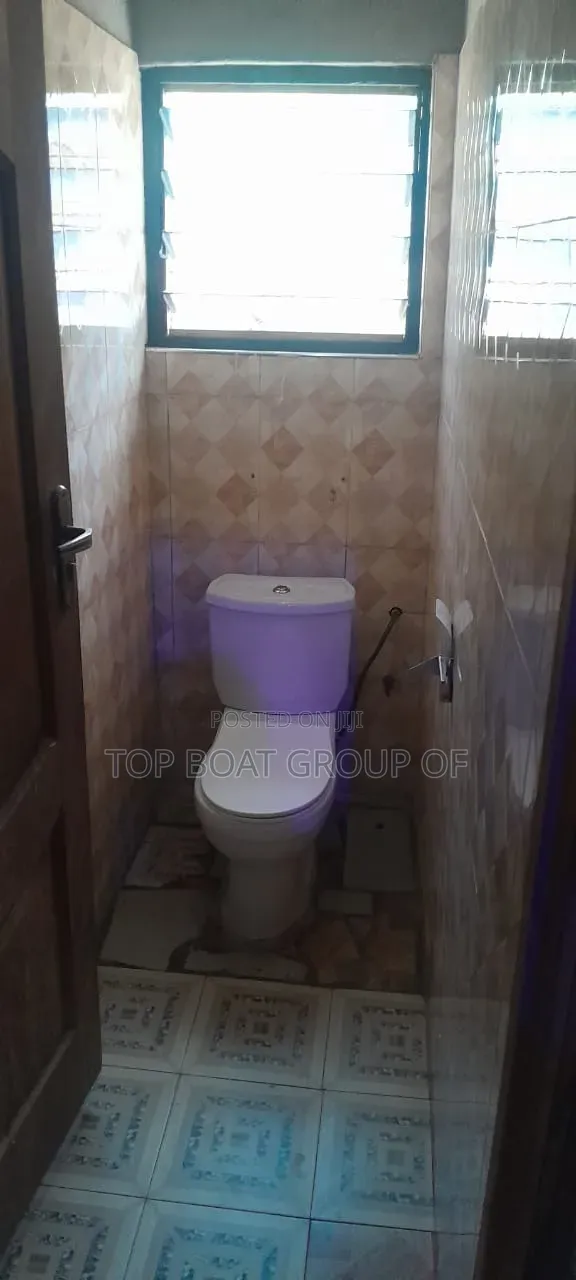 4bdrm House in Top-Boat Estate, Kumasi Metropolitan for sale