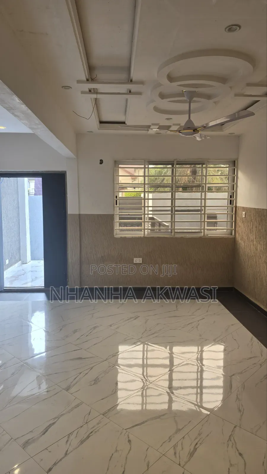 3bdrm House in Community 20, Sakumono for rent