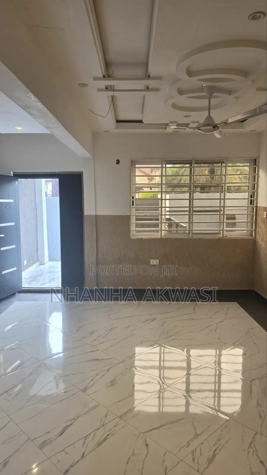 3bdrm House in Community 20, Sakumono for rent