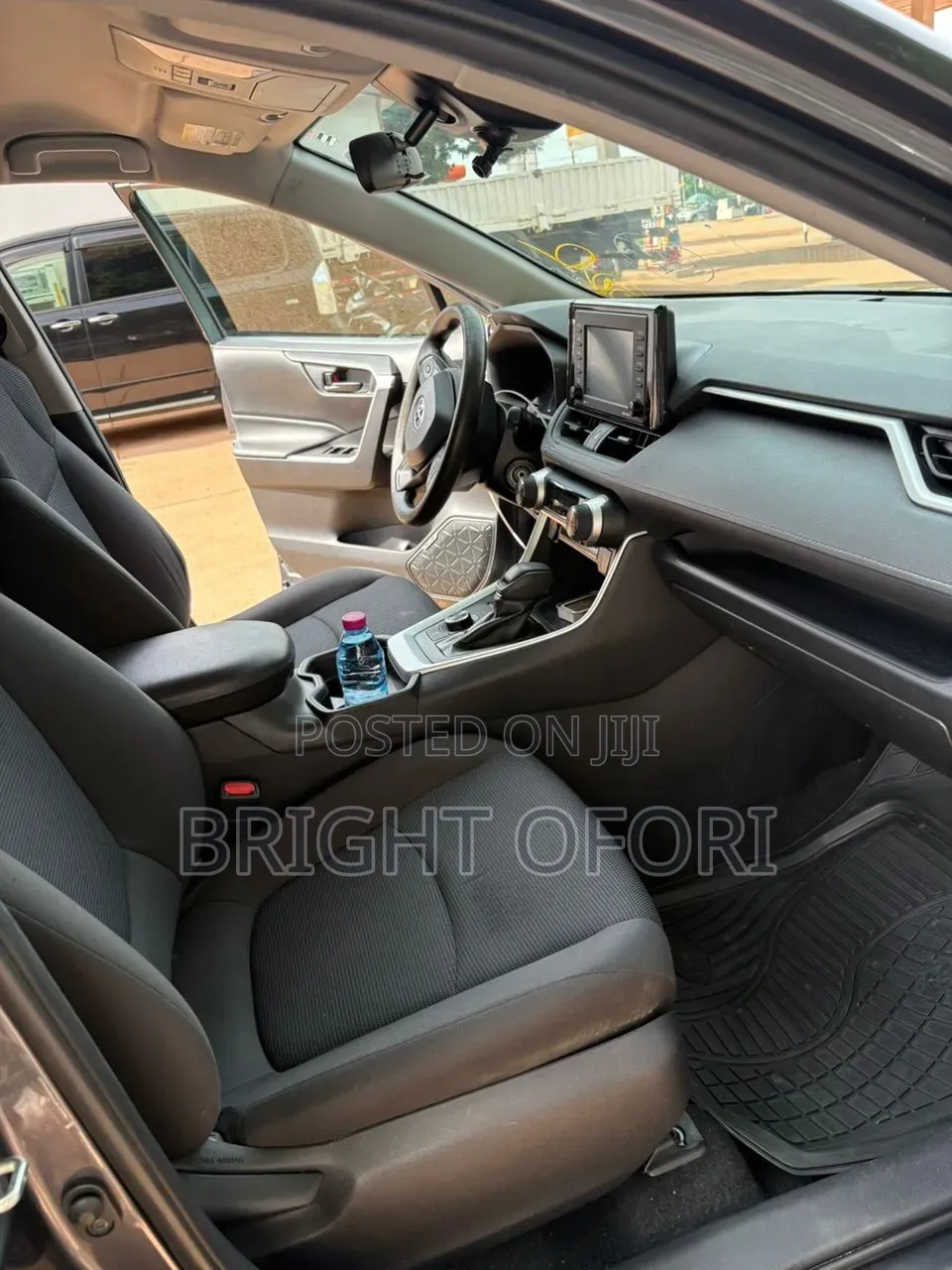 Toyota RAV4 LE AWD 2020 Gray