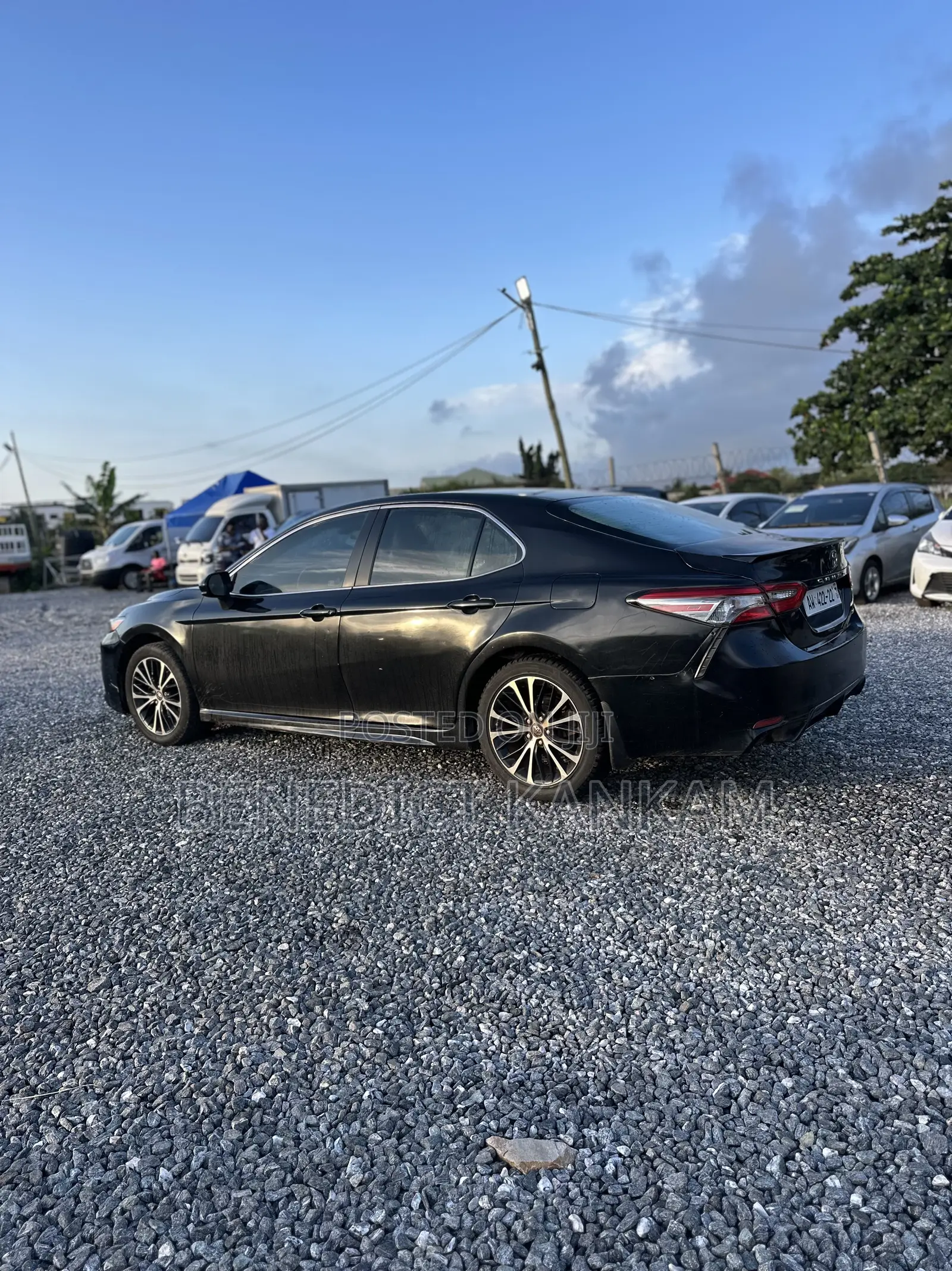 Toyota Camry SE FWD (2.5L 4cyl 8AM) 2018 Black