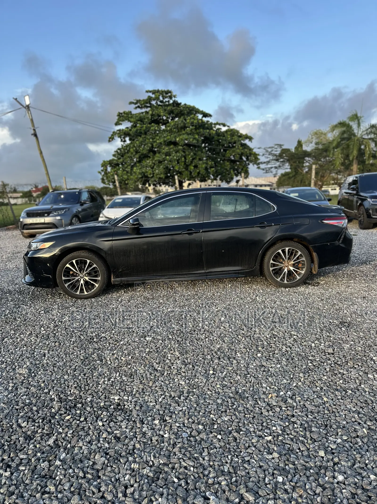 Toyota Camry SE FWD (2.5L 4cyl 8AM) 2018 Black