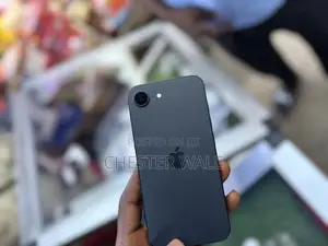 Apple iPhone 16e 128 GB Black
