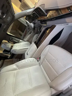Cadillac Escalade 2021 Beige
