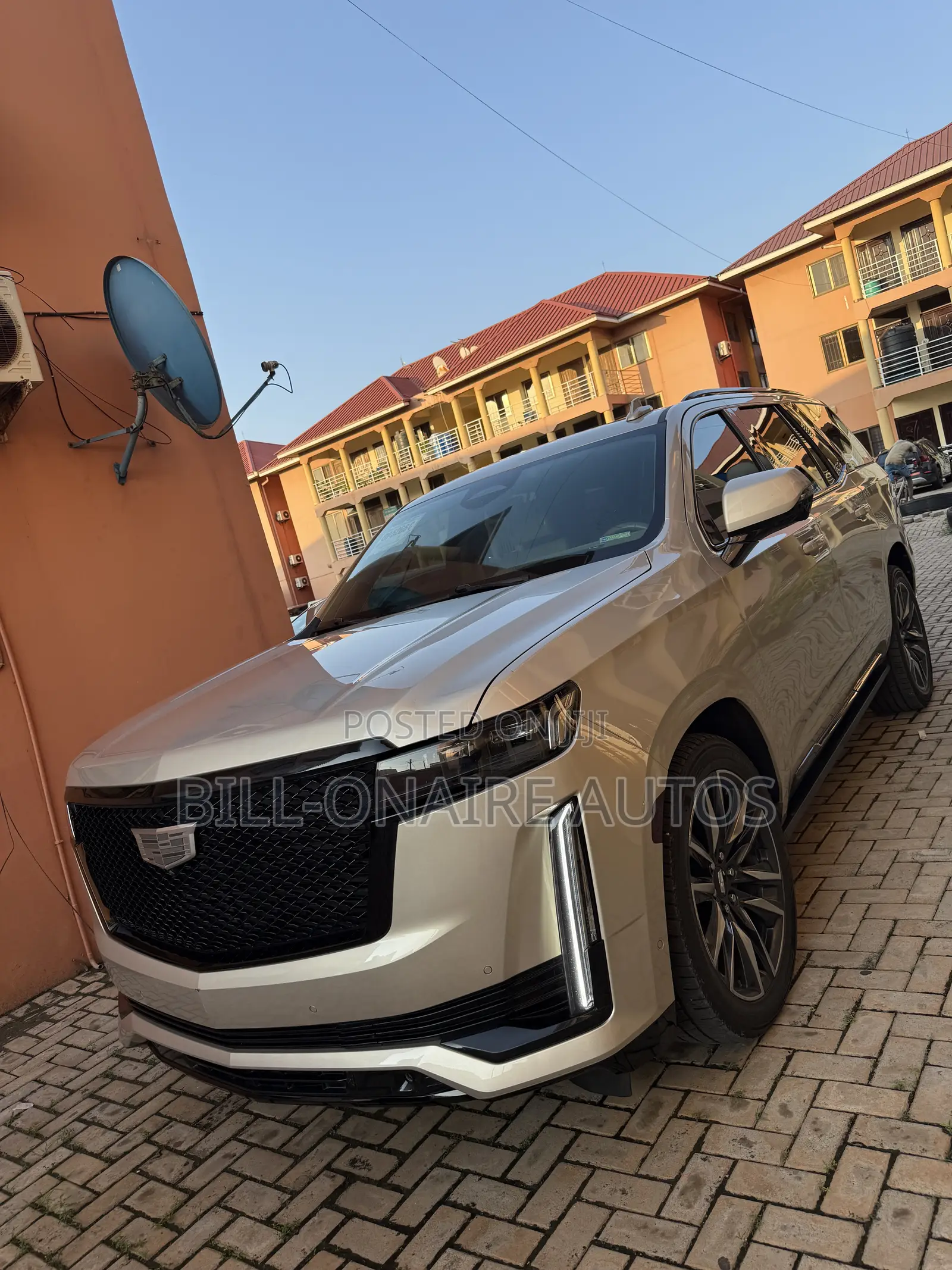 Cadillac Escalade 2021 Beige