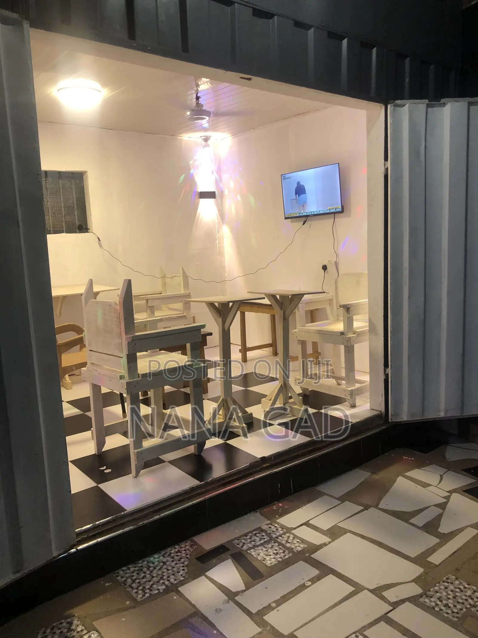 Female Worker Needed for Indomie, Spaghetti Fried Rice Job