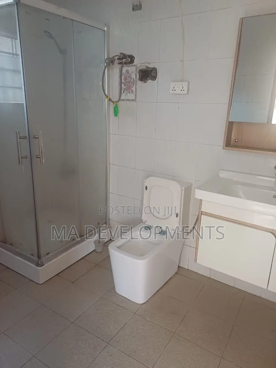 4bdrm House in Made Realty, Dome for rent