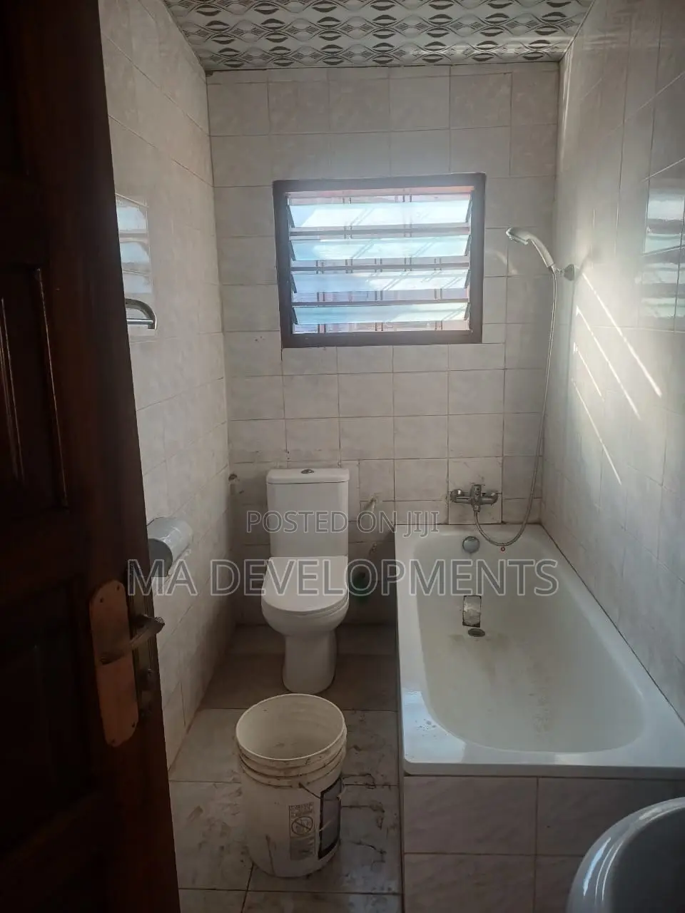 4bdrm House in Made Realty, Dome for rent