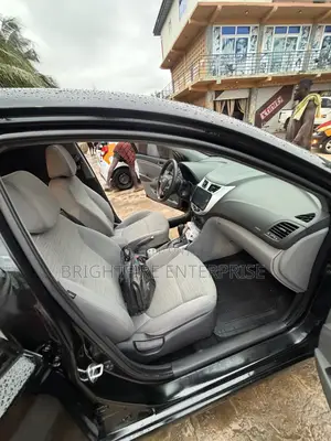 Hyundai Accent SE Sedan 2016 Black
