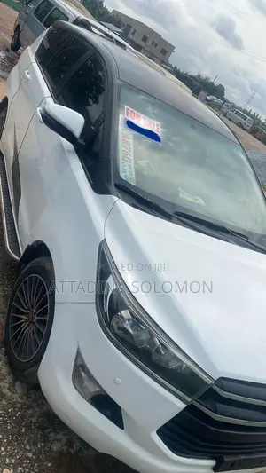 Toyota Innova 2020 White