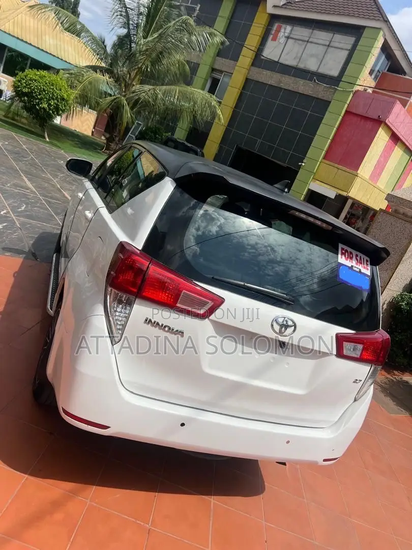 Toyota Innova 2020 White