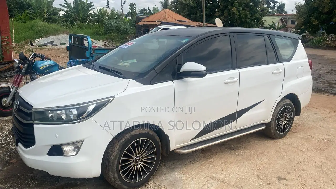Toyota Innova 2020 White