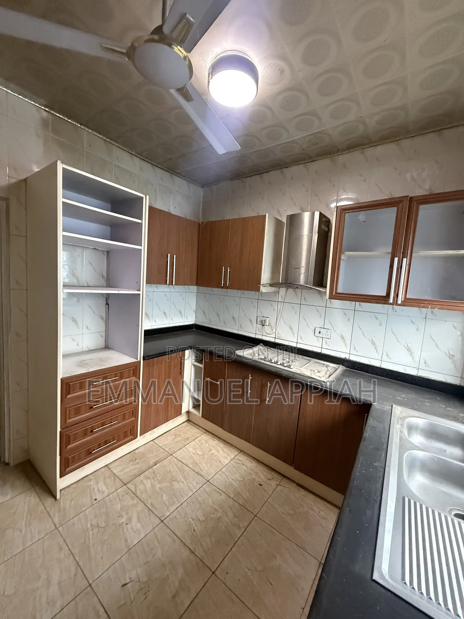 4bdrm House in Awoshie Onyinase for sale