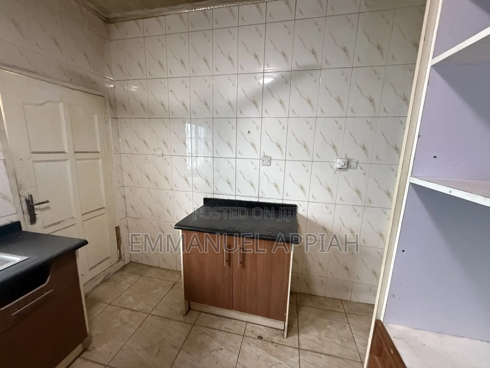 4bdrm House in Awoshie Onyinase for sale