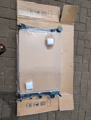 Mercedes Benz C250 / C 250 W204 2009,2010,2011,2012,2013 Radiator