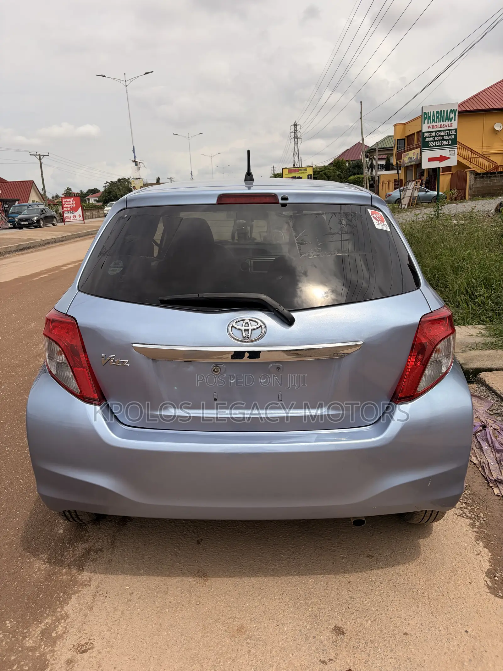Toyota Vitz 1.3 FWD 5dr 2012 Blue