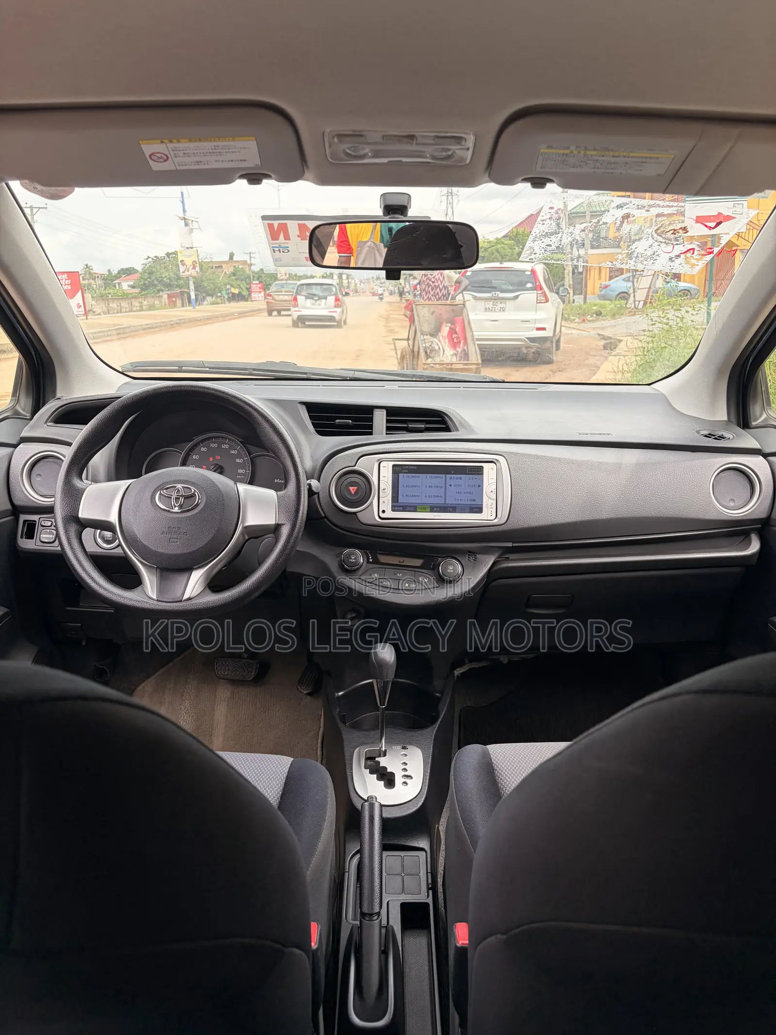 Toyota Vitz 1.3 FWD 5dr 2012 Blue