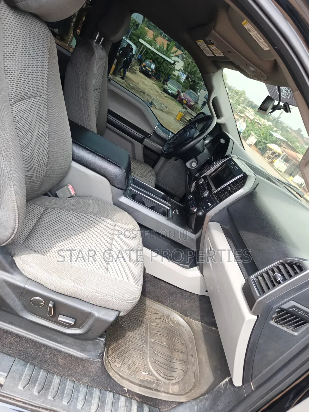 Ford F-150 2018 Black