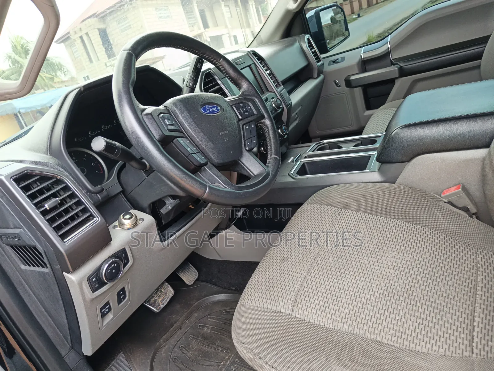 Ford F-150 2018 Black