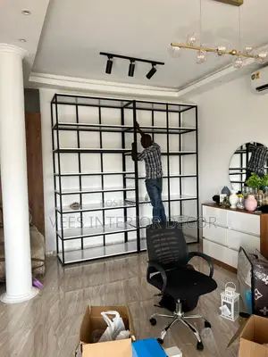 Metal Shelves/Rack