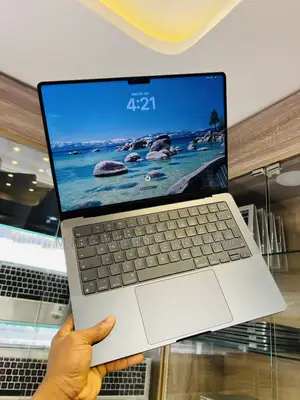 Laptop Apple MacBook Pro 2024 M4 16GB Apple M4 Pro SSD 512GB