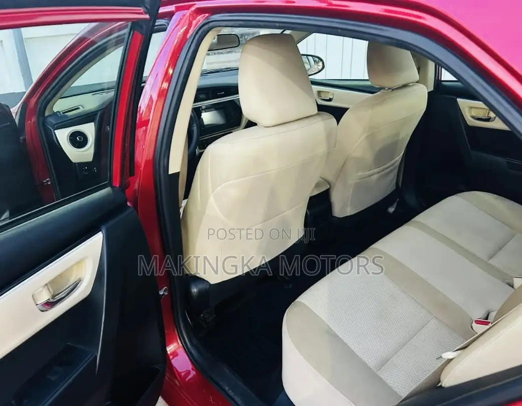 Toyota Corolla LE (1.8L 4cyl 2A) 2019 Red