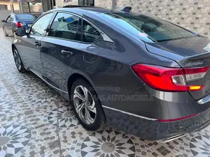 Honda Accord 2019 Gray