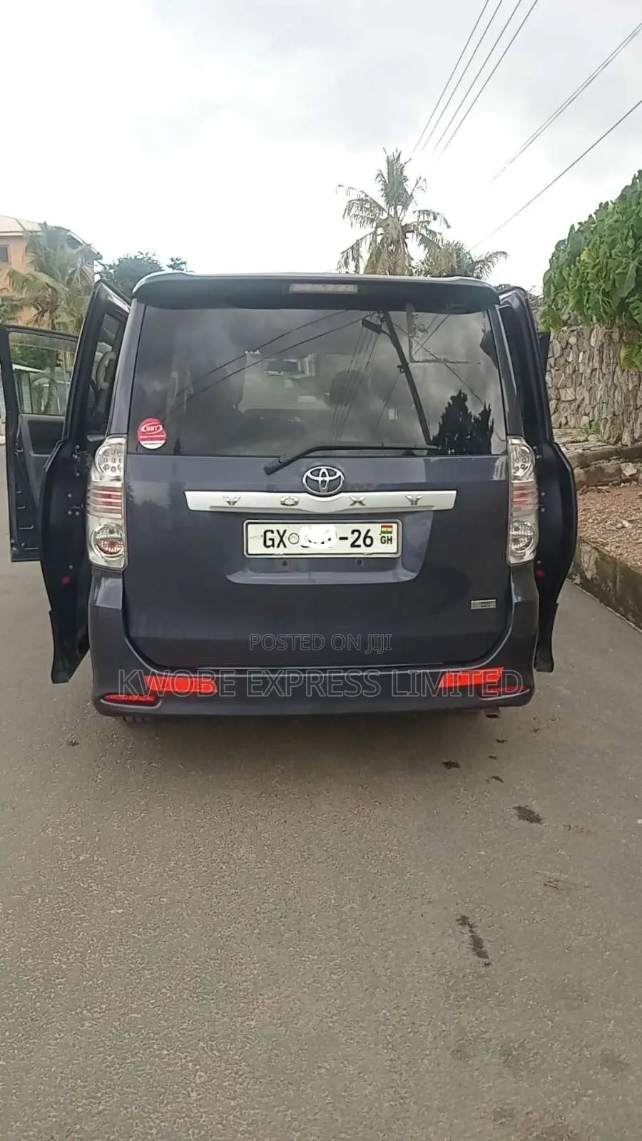 Reliable Car Rental Service- Book Now!