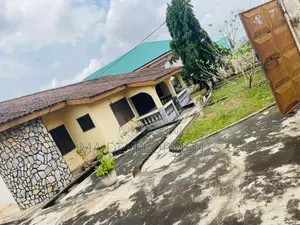 5bdrm House in Madev Realty, Sowutwuom for sale